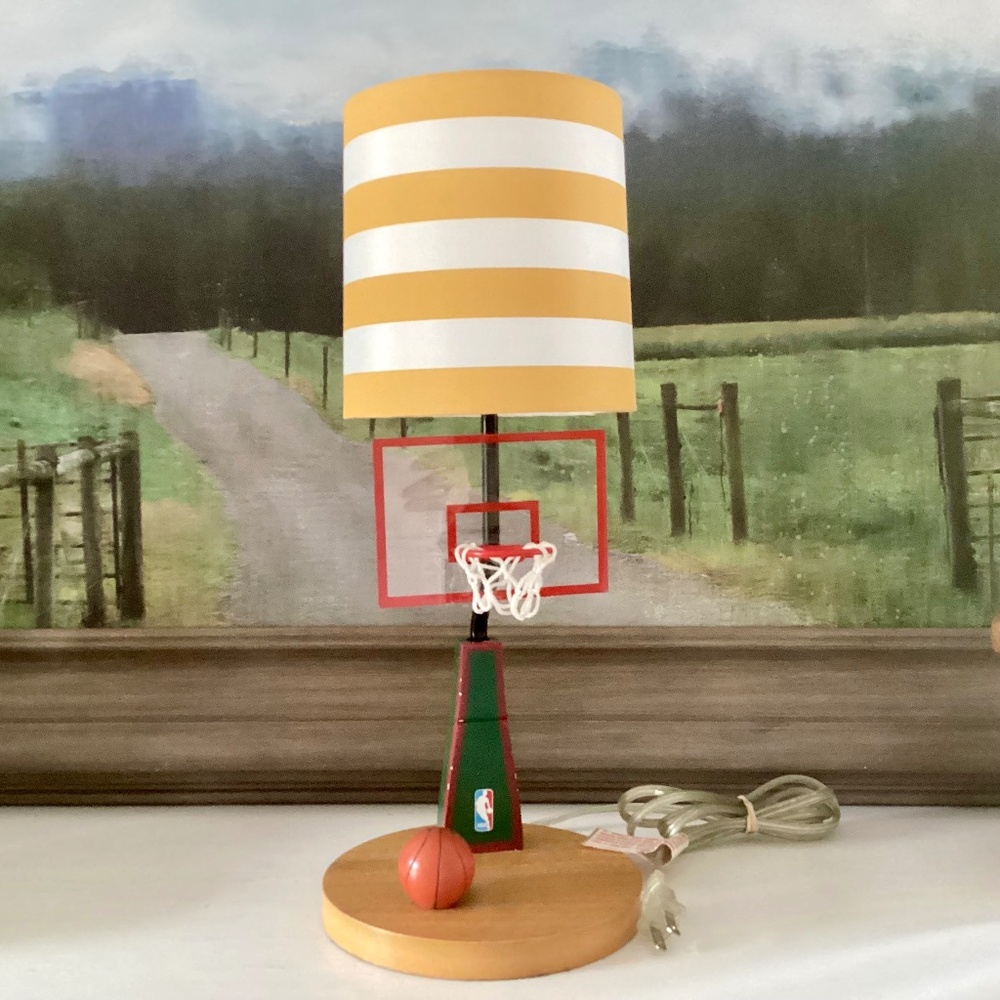 NBA Basketball Hoop Lamp Wood Base 17” Tall Boys Room Decor Sports Ball Official